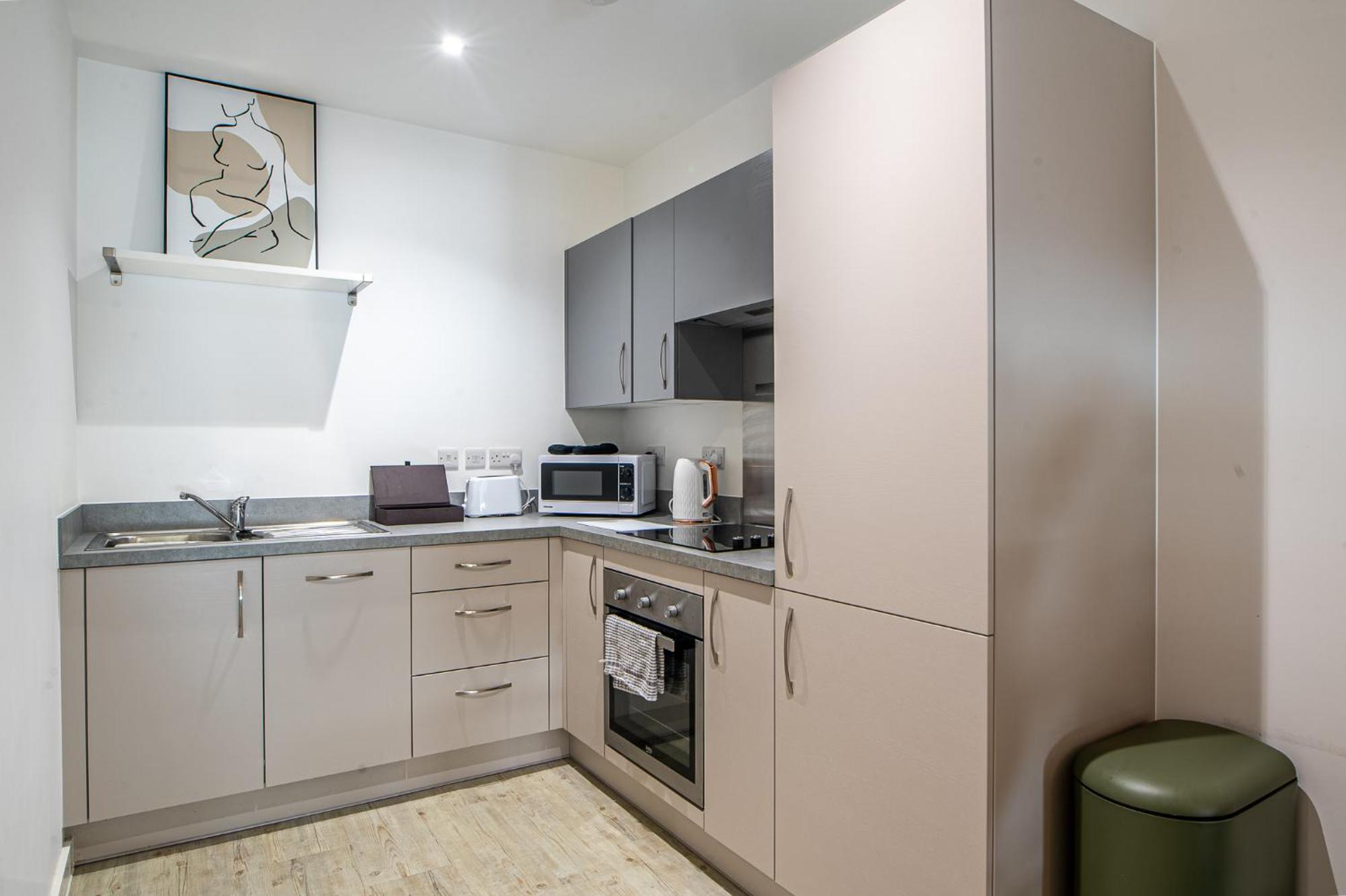 Modern And Spacious Apartment In Salford Quays Manchester Bagian luar foto